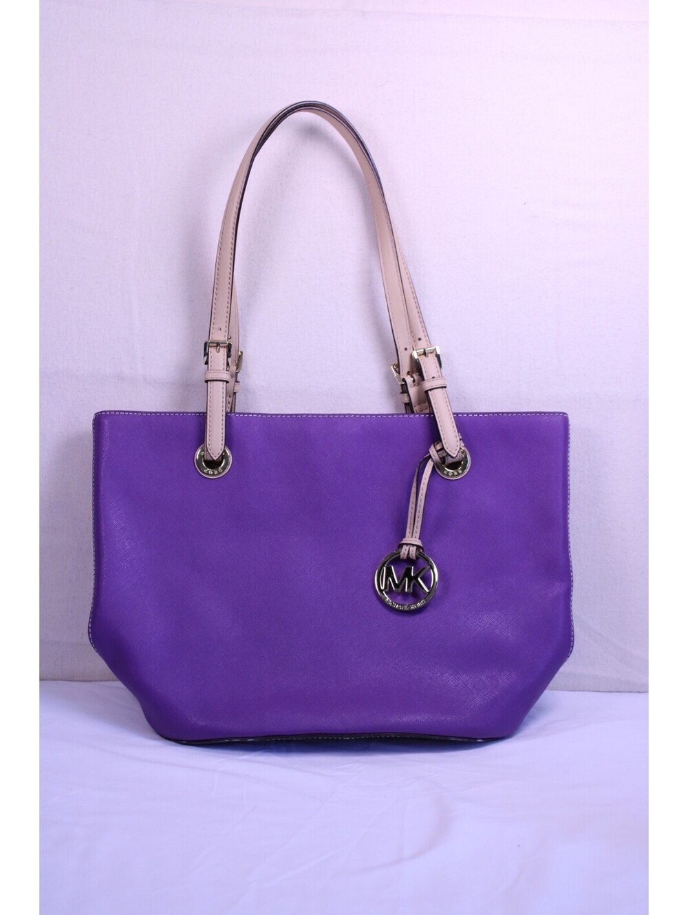 NWOT Michael Kors SAFFIANO PURPLE LEATHER TOTE BAG!